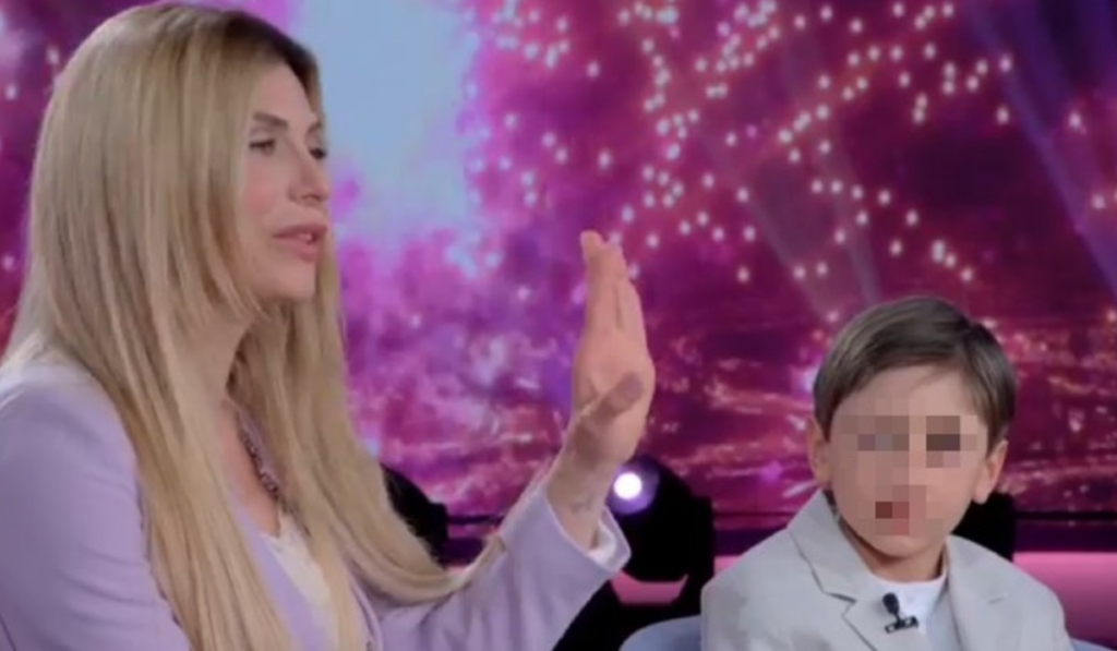 Paola Caruso in lacrime a Verissimo col figlio Michele: cosa ha confessato dopo il Grande Fratello Vip