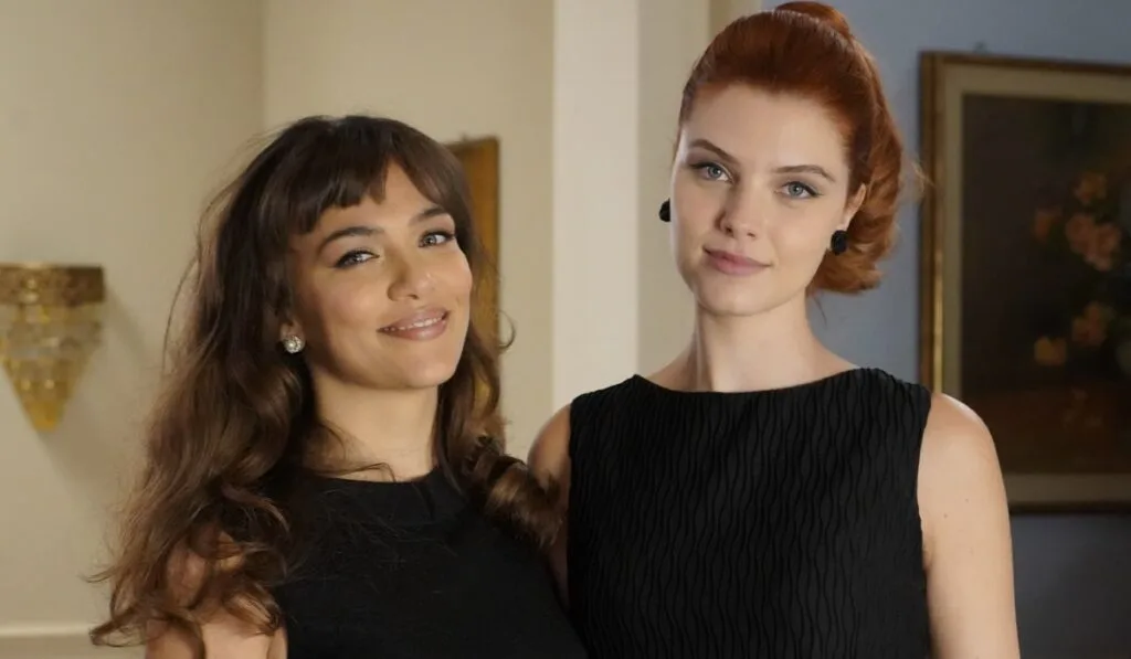 Marta e Odile in una scena de Il Paradiso delle Signore
